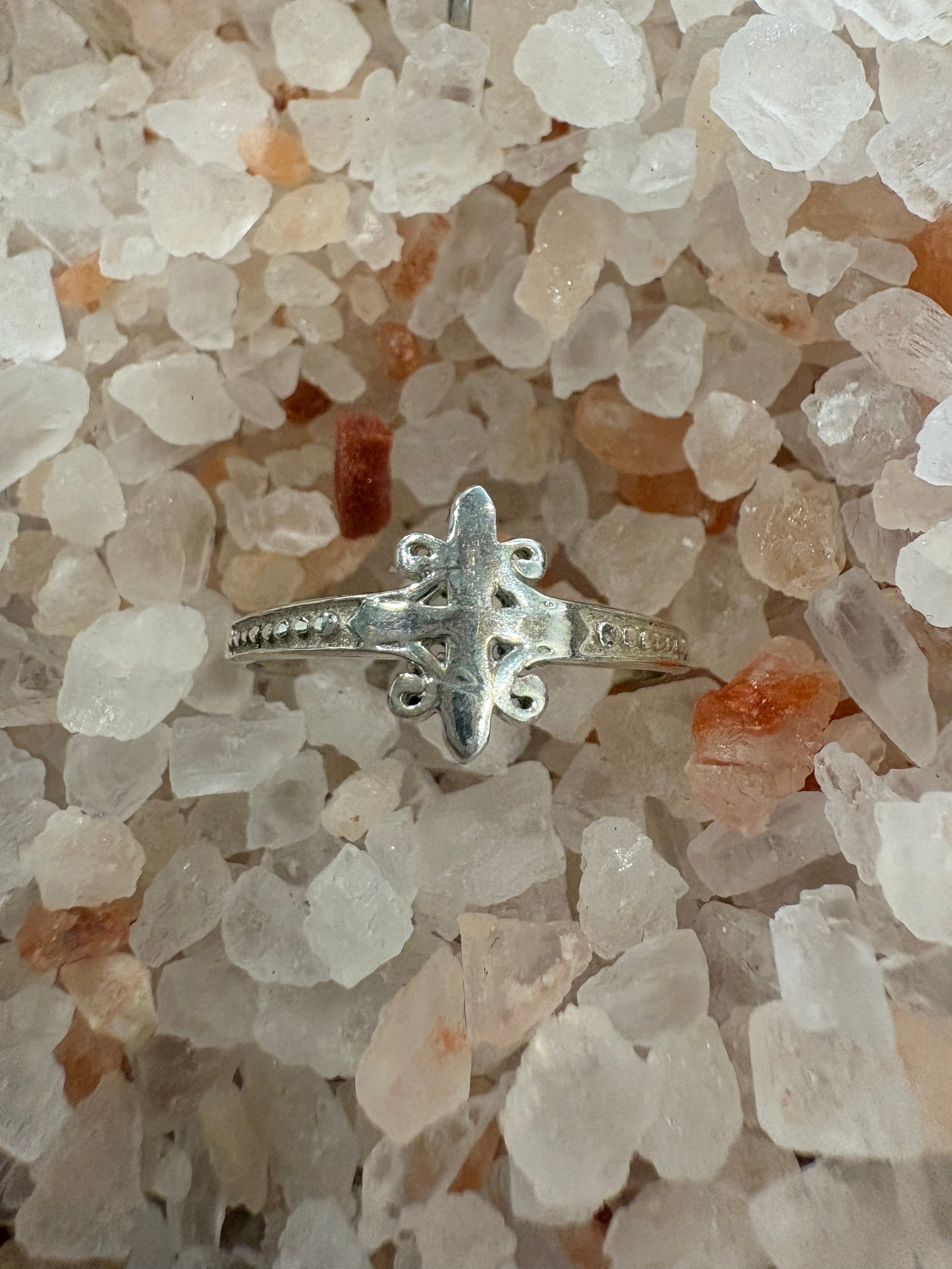 Silver Pattern Ring