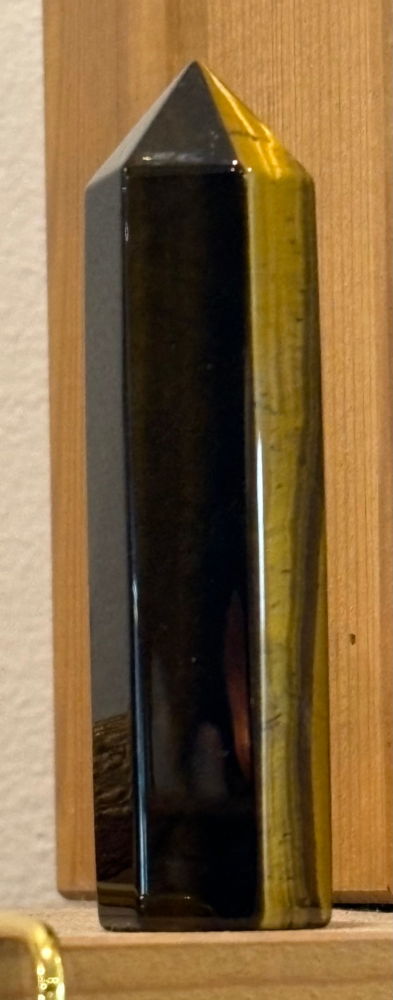 Tiger Eye Generator