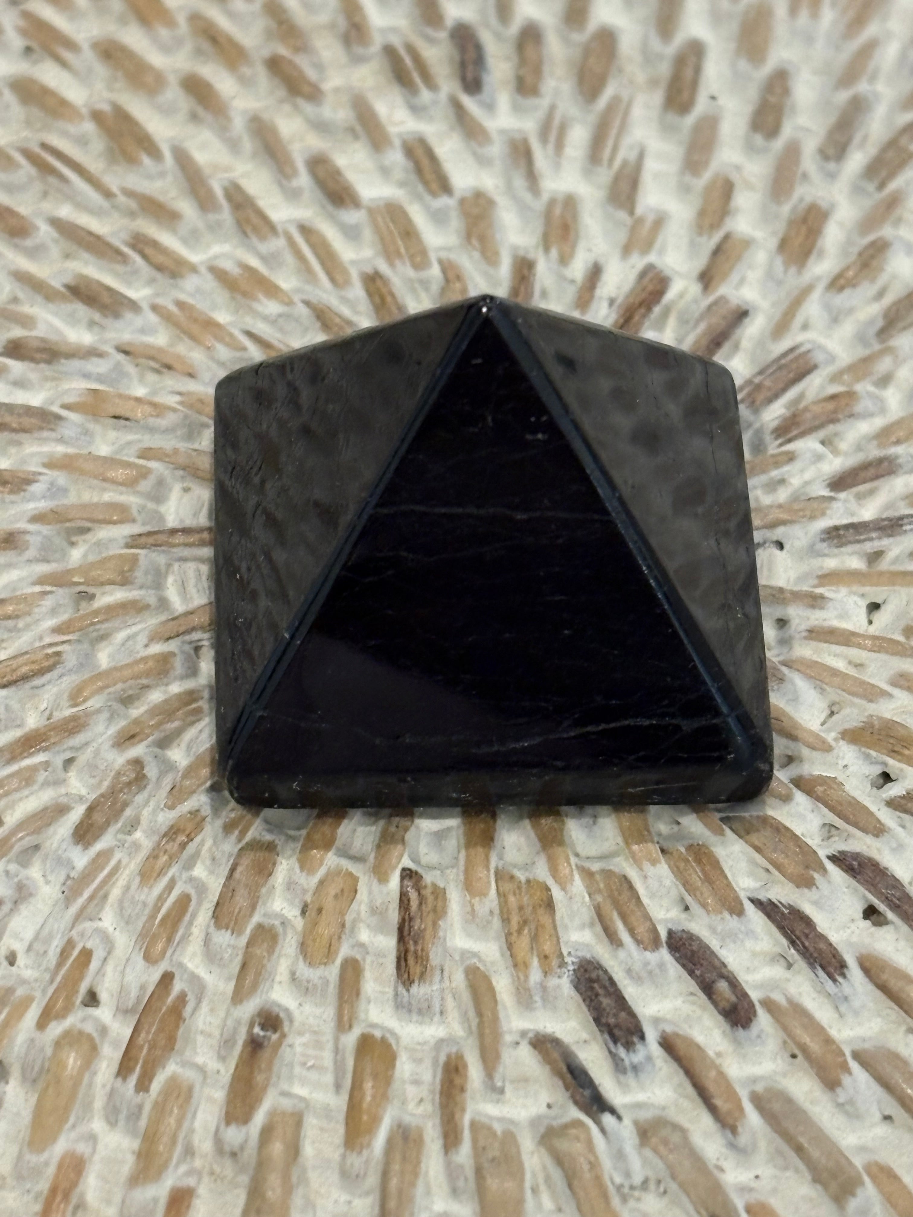 3cm Pyramid