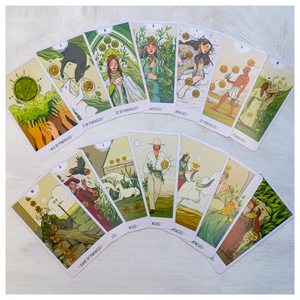 White Numen a Sacred Animal Tarot