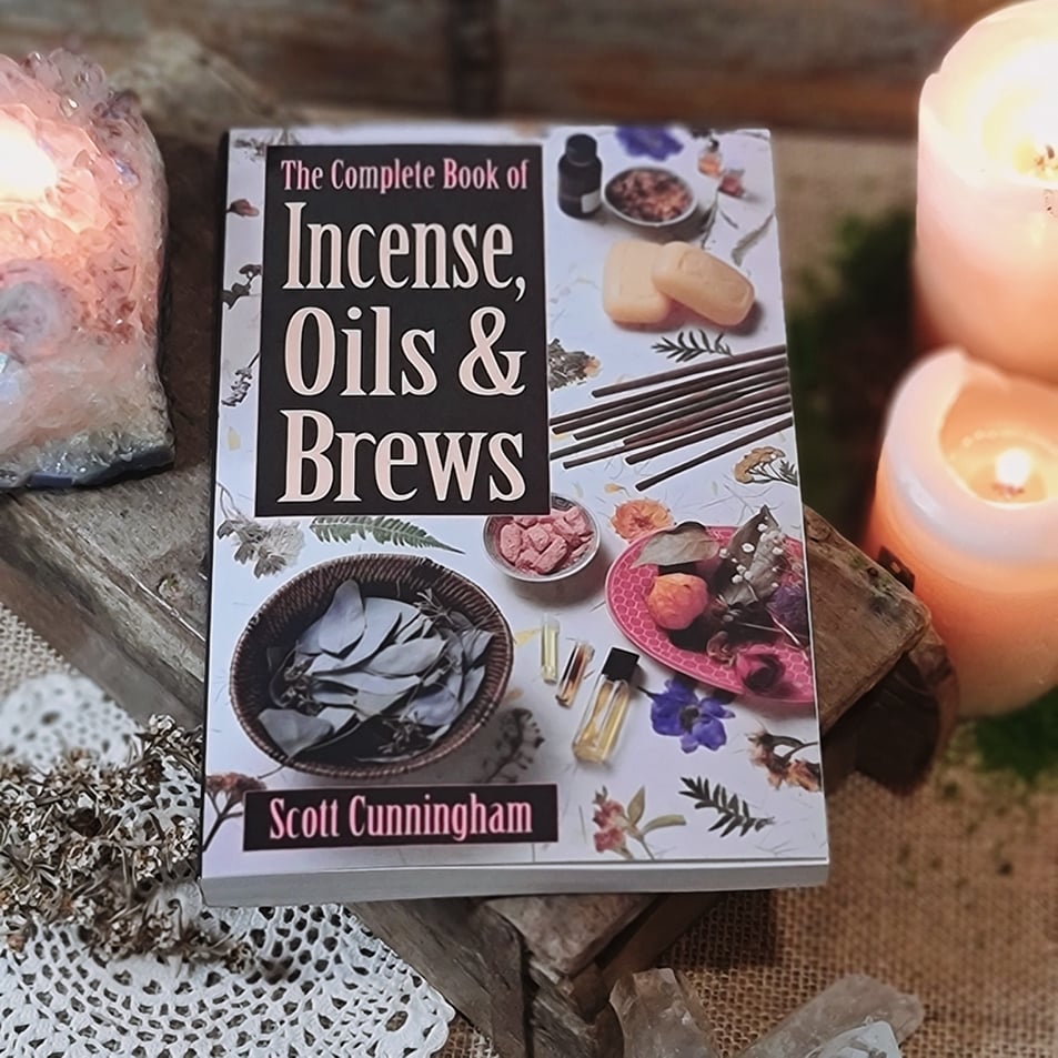 The Complete Book Of Incense Oils & Brews